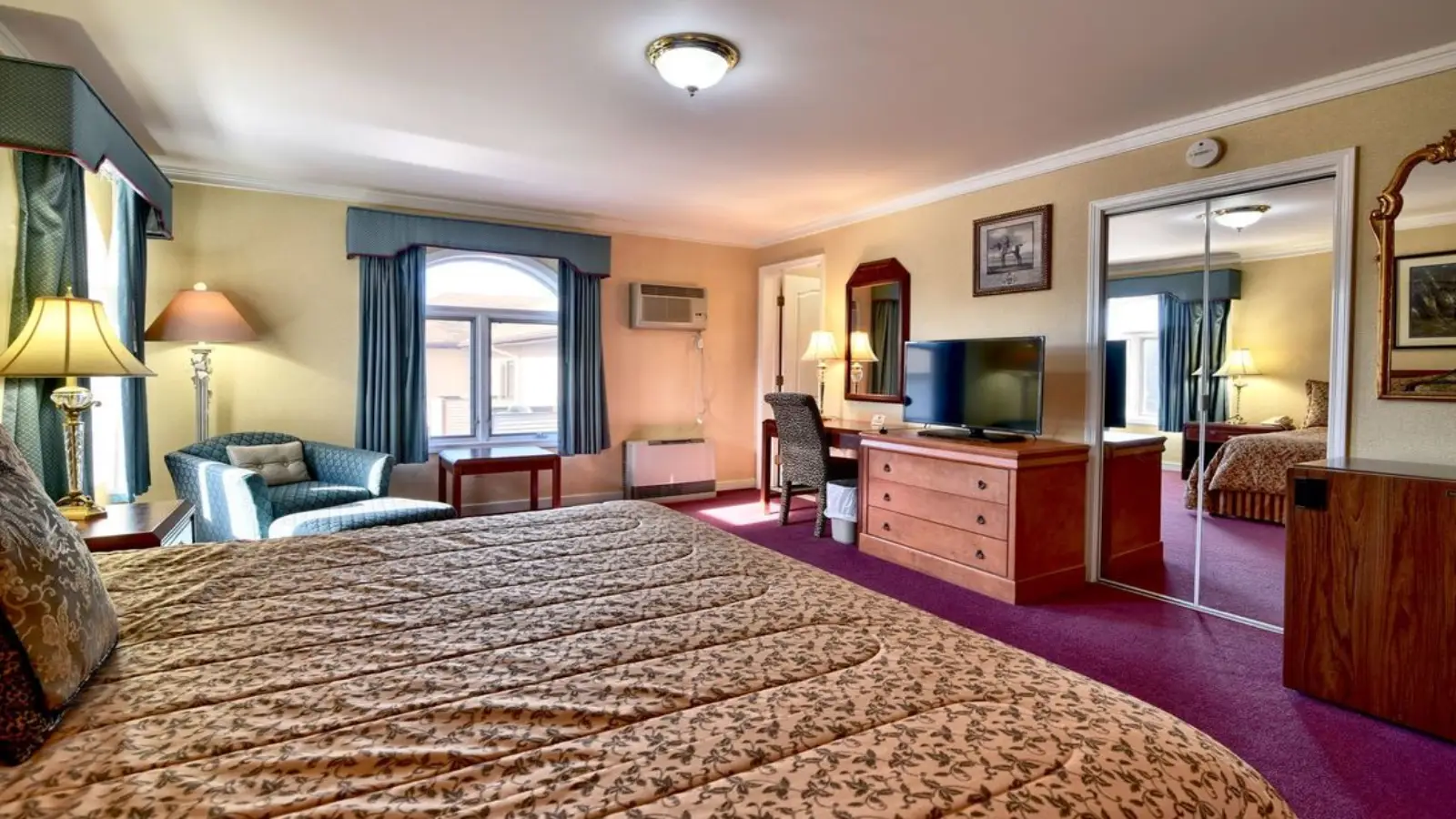 Accommodating Standard King Room